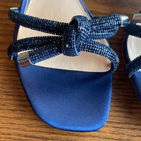 Badgley Mischka Jewel Navy Satin Jewelled Ankle Strap Sandals EUC - Picture 3 of 9
